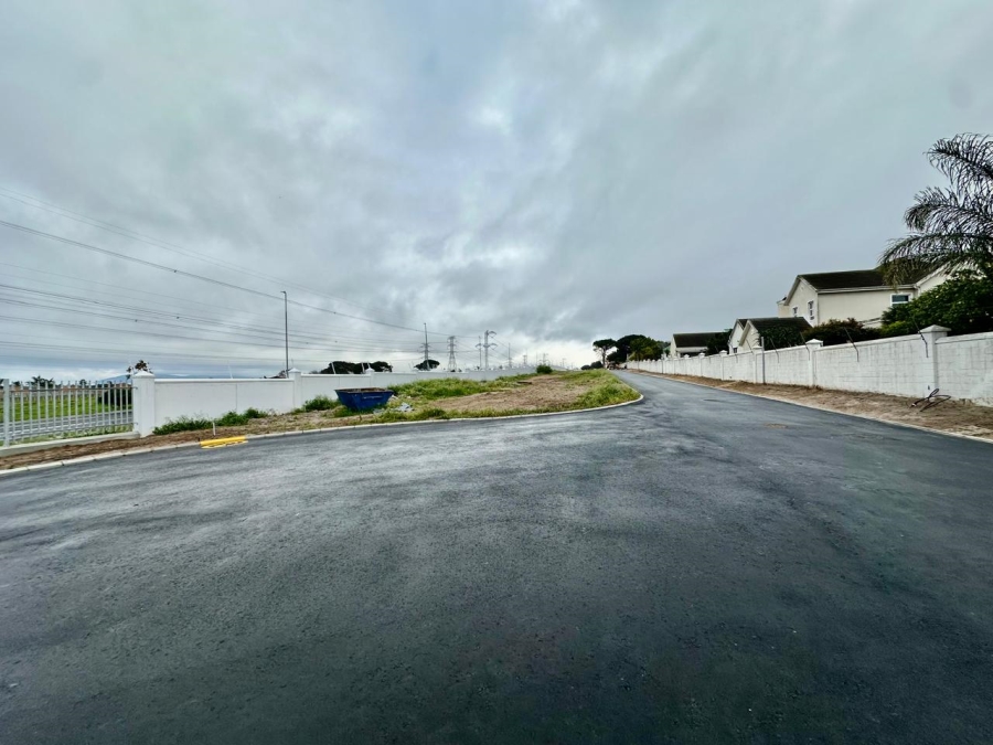 3 Bedroom Property for Sale in Zevenzicht Western Cape